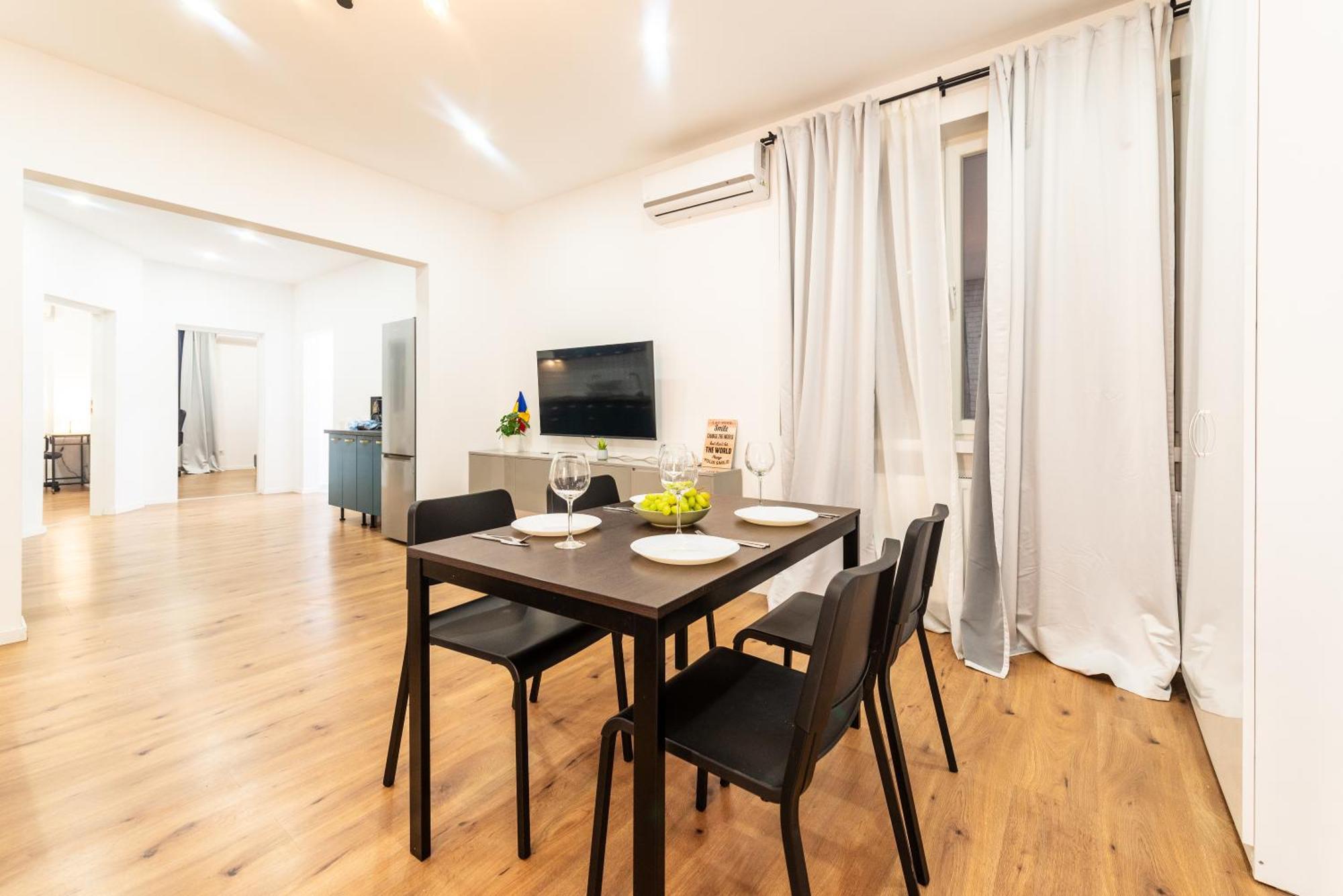 Ultracentral Spacious Apartment 4Br Бухарест Экстерьер фото