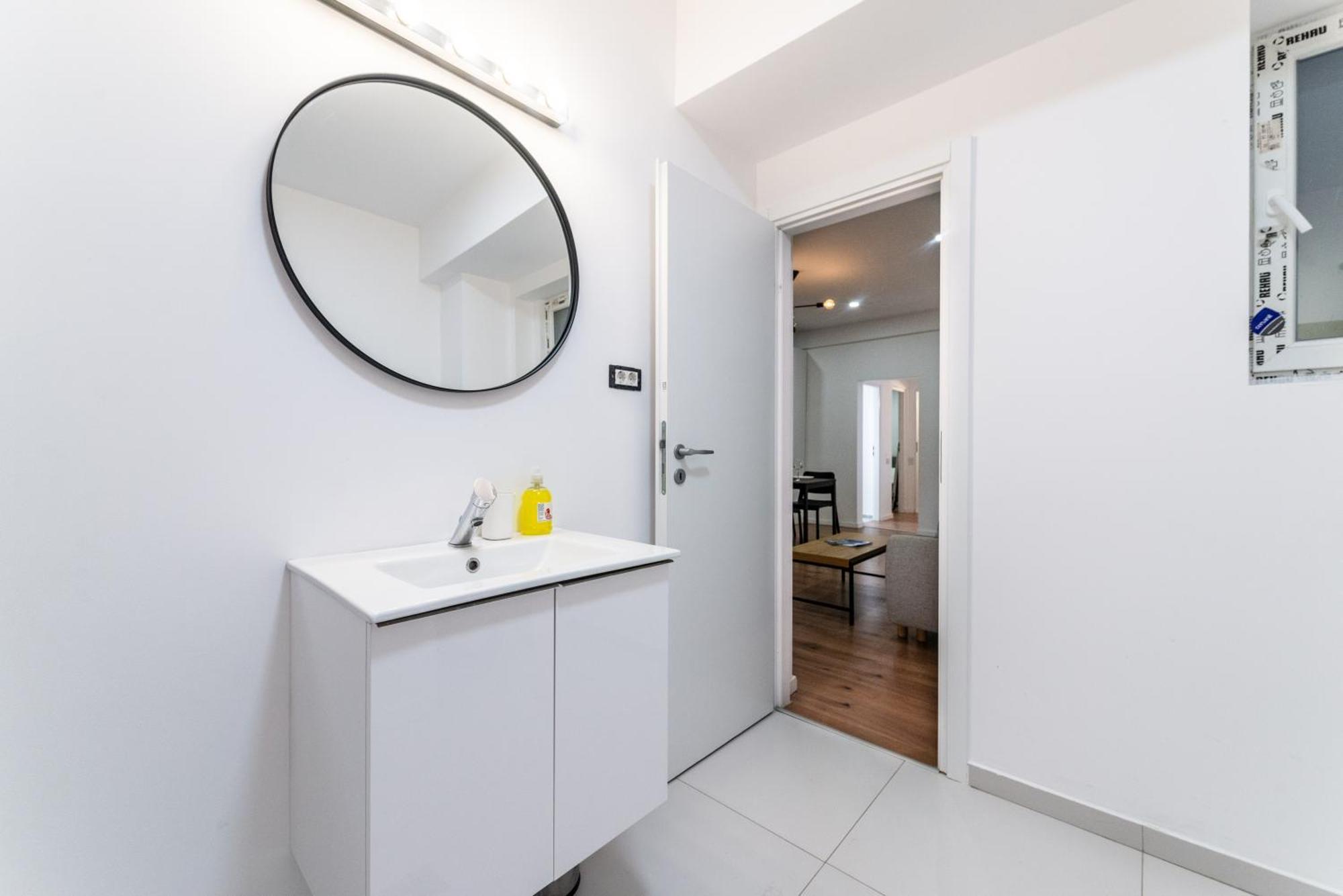 Ultracentral Spacious Apartment 4Br Бухарест Экстерьер фото