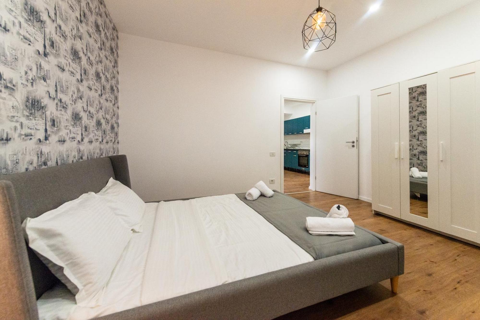 Ultracentral Spacious Apartment 4Br Бухарест Экстерьер фото